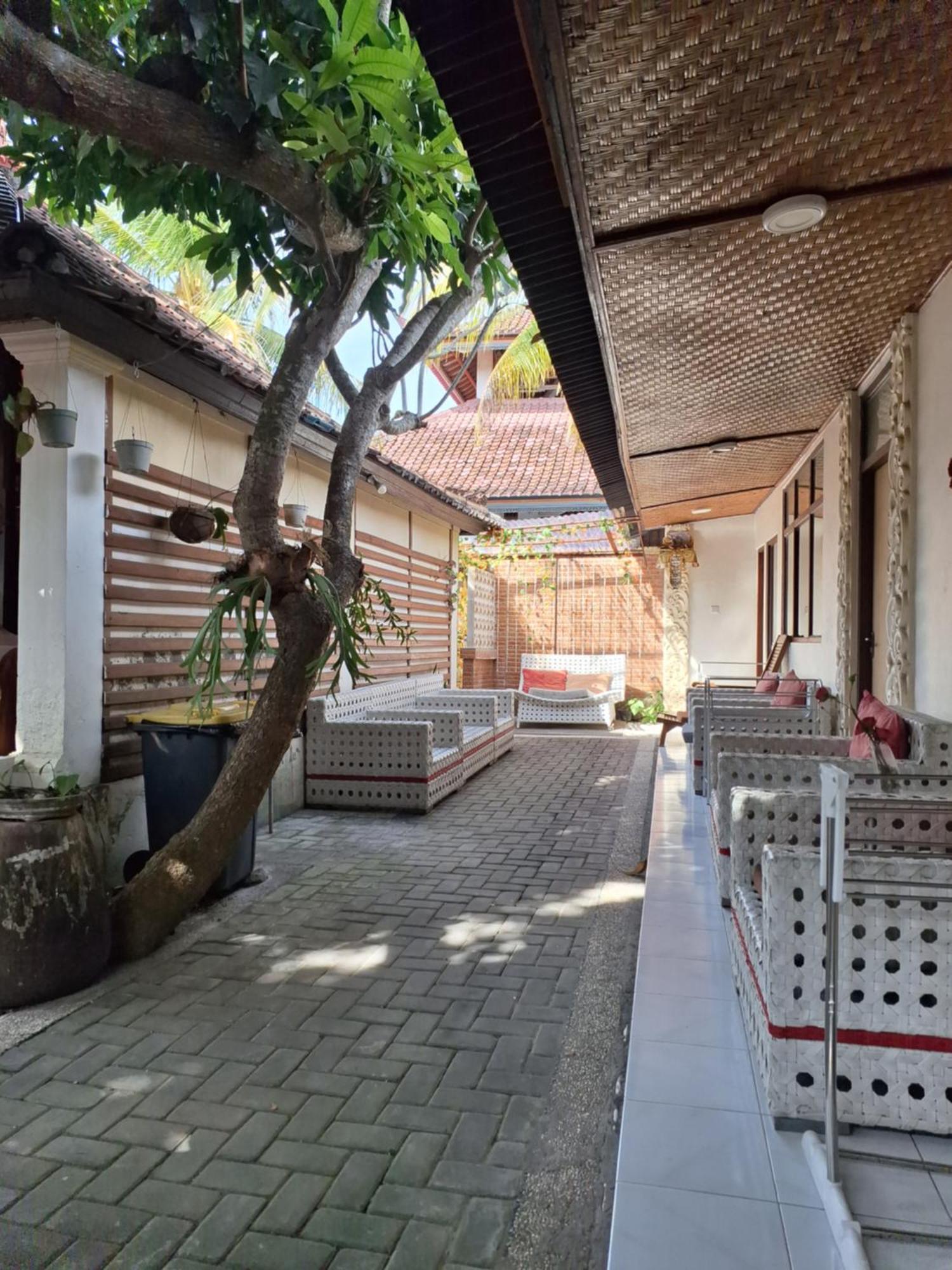 Griya Nusa Batununggul Exterior photo